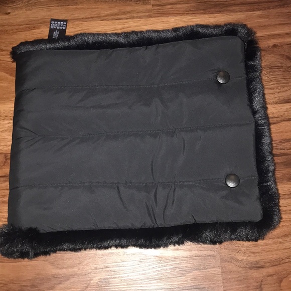 Zara Accessories Zara Neck Warmer Faux Fur Black Poshmark
